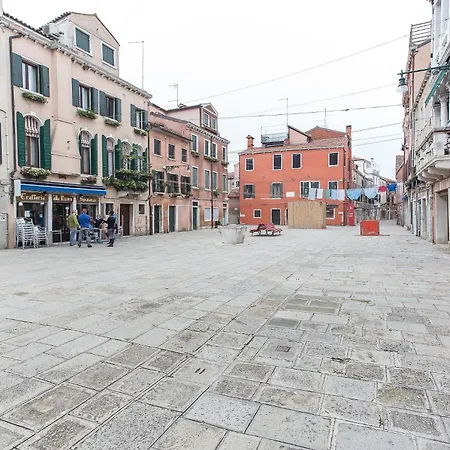 Biennale Art 1886 Apartamento