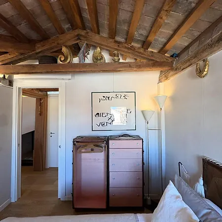 Apartament Biennale Art 1886